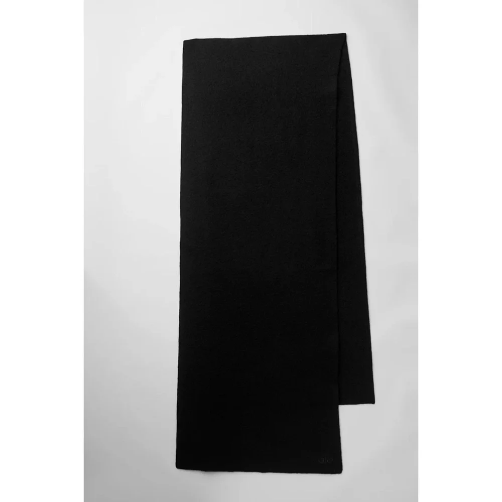 Alo Yoga Merino Wool Oversized Scarf Black - Picture 3 of 7